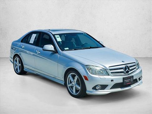 Used 2008 Mercedes-Benz C 300 4MATIC Sedan image 3