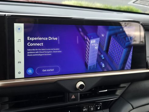 Used 2025 Toyota Crown Signia image 15