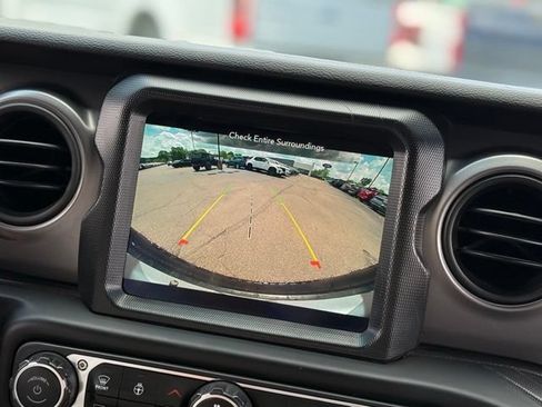 Used 2021 Jeep Wrangler Unlimited Sport w/ Sun And Sound Package AWD/4WD image 4