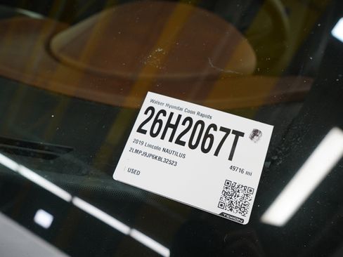 Used 2019 Lincoln Nautilus Black Label AWD/4WD image 33