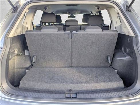 Used 2024 Volkswagen Tiguan S image 6