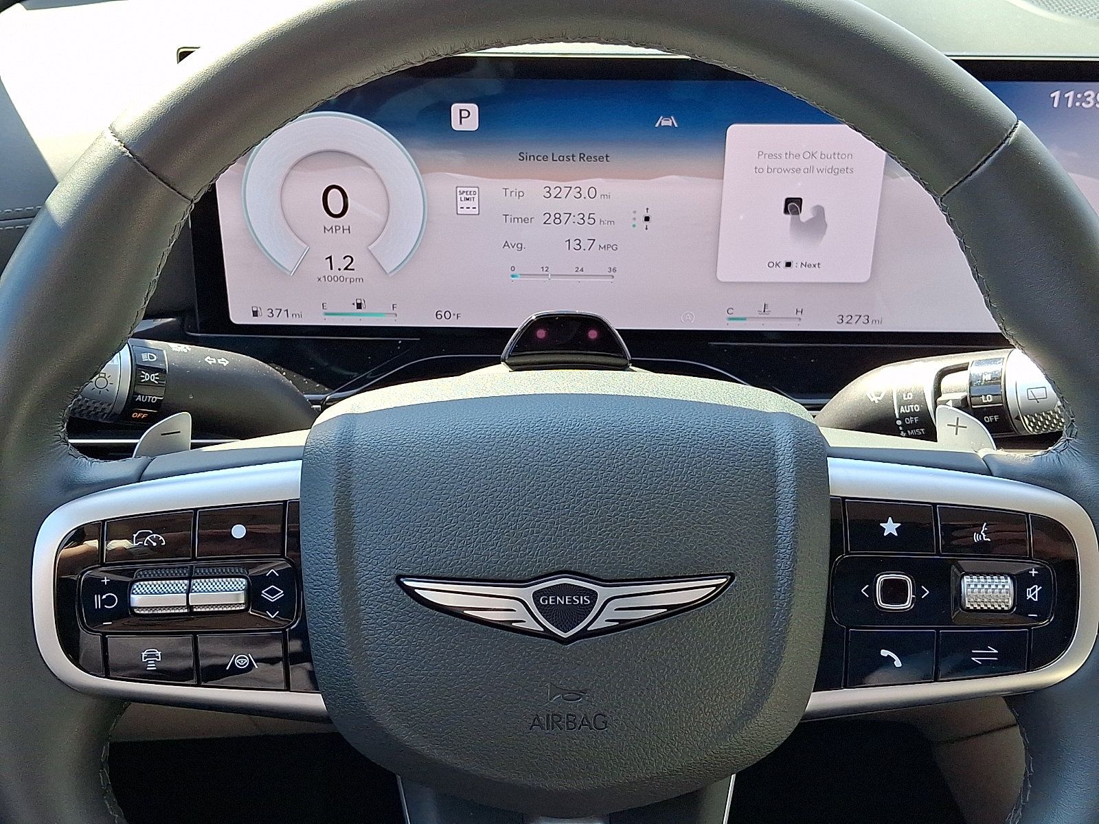 Certified 2025 Genesis GV80 2.5T Standard AWD/4WD image 19