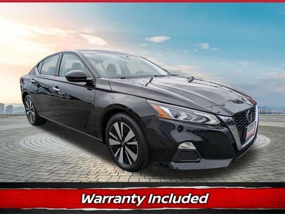 Certified 2022 Nissan Altima 2.5 SV