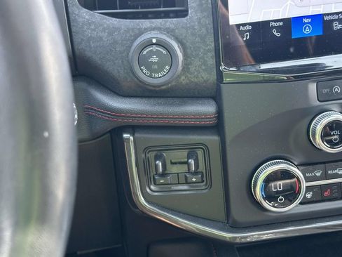 Used 2023 Ford Expedition Max Limited AWD/4WD image 28