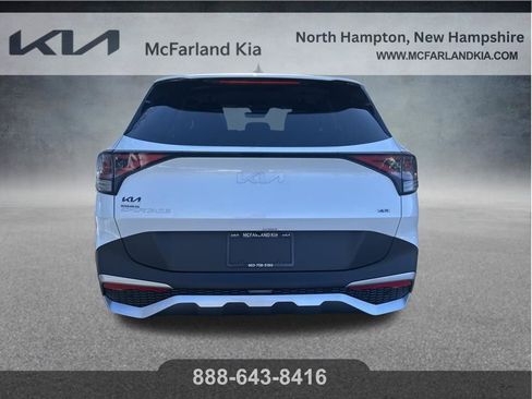Used 2024 Kia Sportage LX image 7