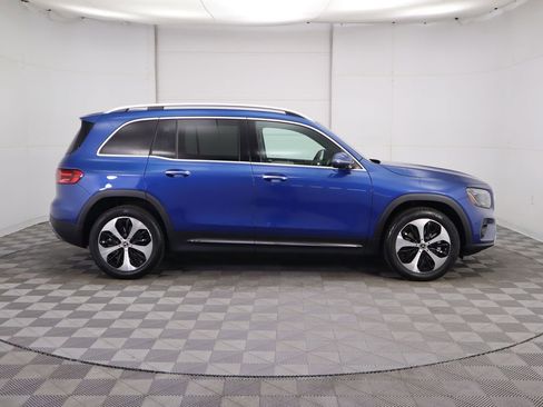 New 2026 Mercedes-Benz GLB 250 image 4