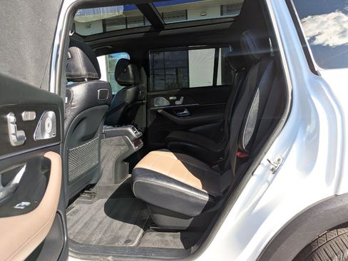 Used 2020 Mercedes-Benz GLS 450 4MATIC image 39
