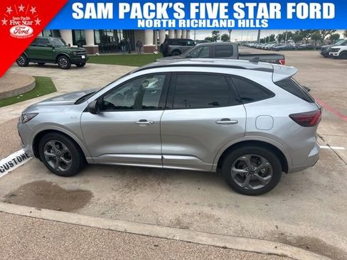 Used 2023 Ford Escape ST-Line w/ Tech Pack #1 image 9