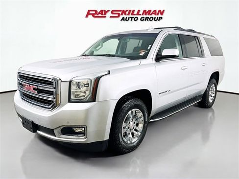 Used 2016 GMC Yukon XL SLE w/ Convenience Package image 3
