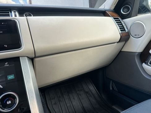 Used 2020 Land Rover Range Rover HSE image 52