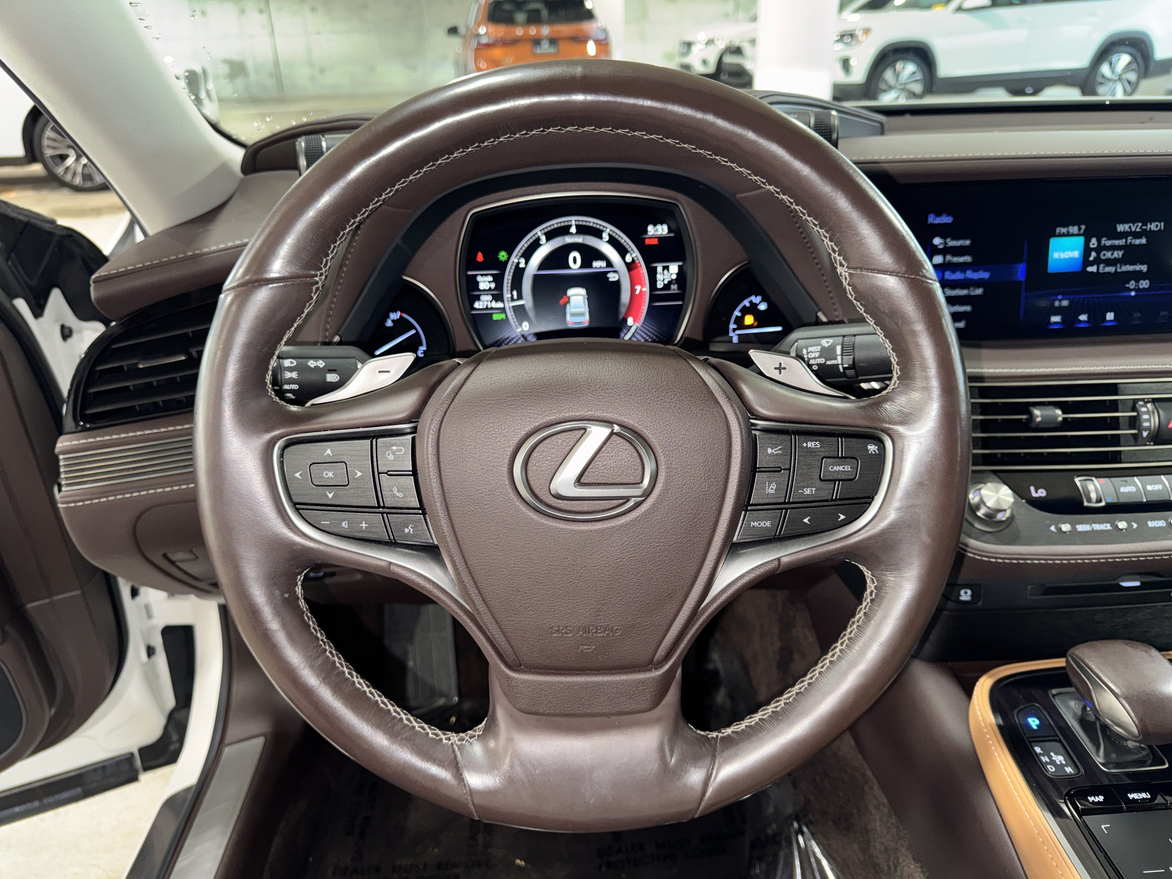 Used 2019 Lexus LS 500 w/ Accessory Package (Z2) RWD image 21