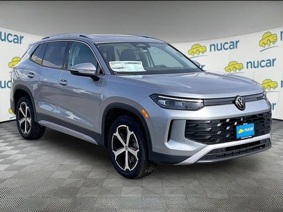 New 2026 Volkswagen Tiguan SE