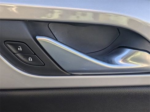 Used 2022 Chevrolet Blazer LT image 32