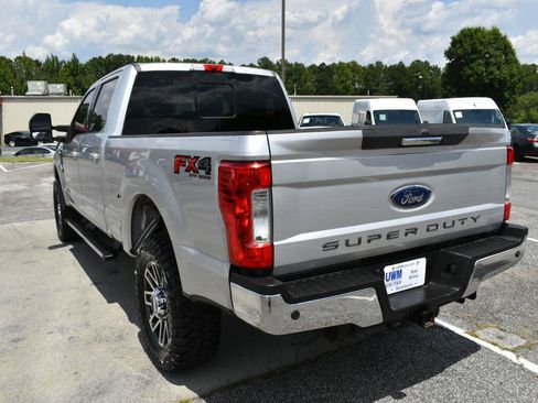 Used 2017 Ford F250 Lariat w/ Lariat Value Package AWD/4WD image 8