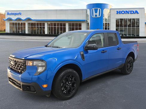 Used 2025 Ford Maverick XLT w/ XLT Luxury Package image 1