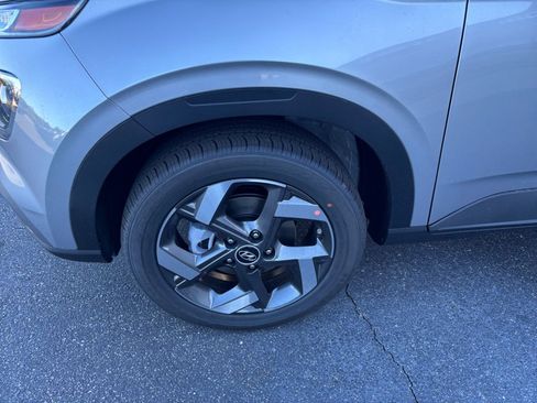 Certified 2026 Hyundai Venue SEL FWD image 27