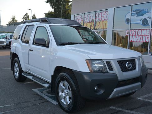 Used 2010 Nissan Xterra S image 1