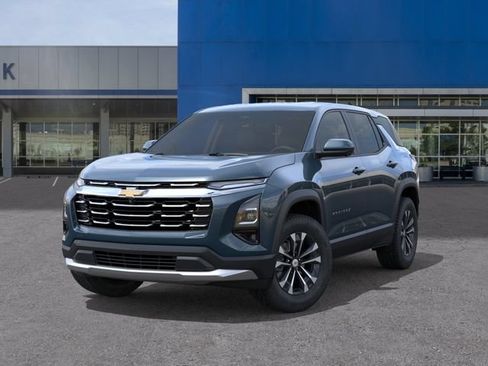New 2027 Chevrolet Equinox LT w/ Safety and Technology Package FWD image 6