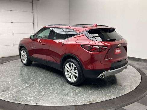 Used 2021 Chevrolet Blazer LT w/ Sound & Technology Package AWD/4WD image 2