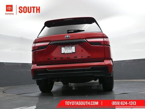 Used 2023 Toyota Sequoia Platinum AWD/4WD image 33