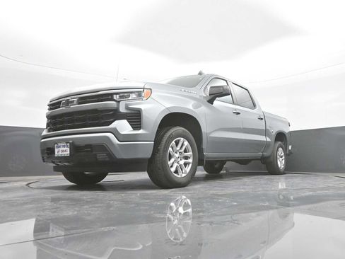 Used 2026 Chevrolet Silverado 1500 RST AWD/4WD image 36