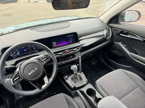Used 2024 Kia Seltos S AWD/4WD image 11