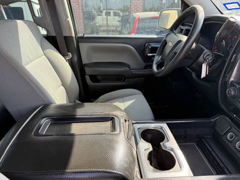 Used 2017 Chevrolet Silverado 1500 W/T RWD image 9