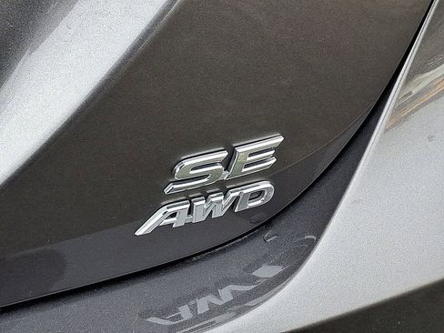 Used 2021 Toyota Camry SE w/ Cold Weather Package image 32