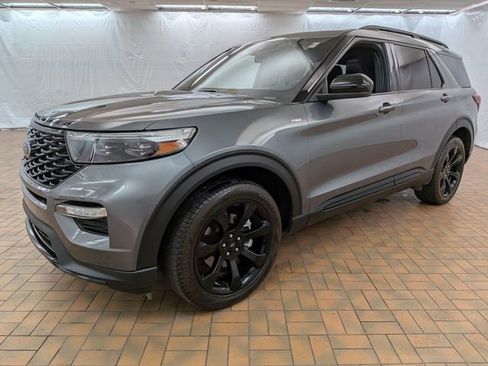 Certified 2024 Ford Explorer ST-Line w/ Class IV Trailer Tow Package image 3