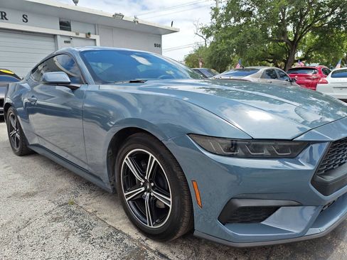 Used 2025 Ford Mustang Coupe RWD image 20