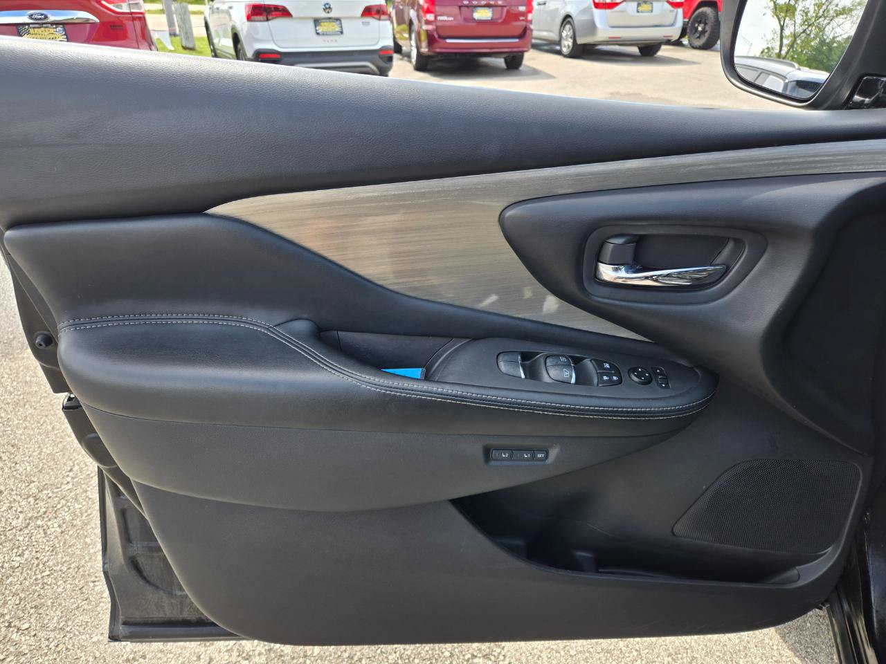 Used 2017 Nissan Murano SL w/ SL Technology Package FWD image 17
