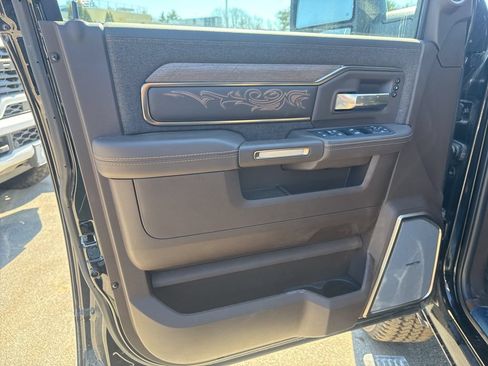 New 2026 RAM 2500 Limited AWD/4WD image 22
