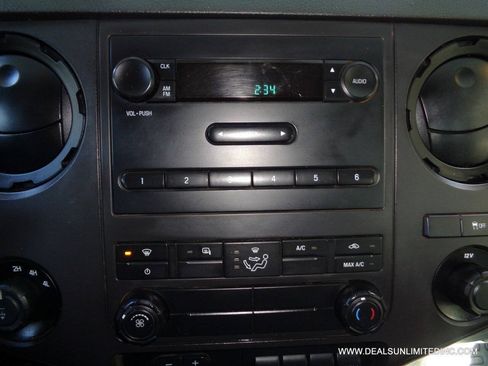 Used 2012 Ford F250 XL w/ PWR Equipment Group AWD/4WD image 14