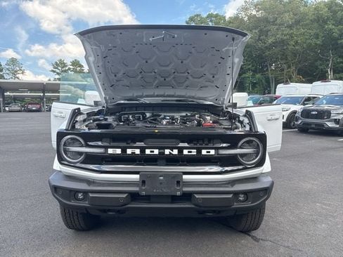 Used 2025 Ford Bronco Outer Banks AWD/4WD image 25