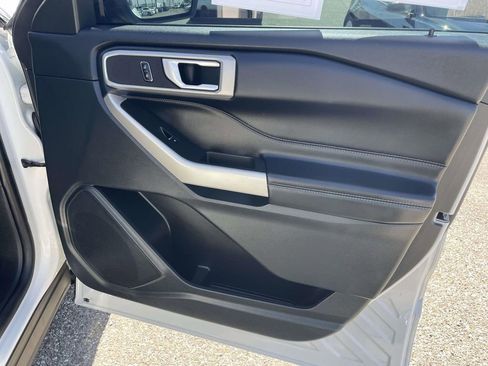 Used 2023 Ford Explorer XLT w/ Equipment Group 202A image 27