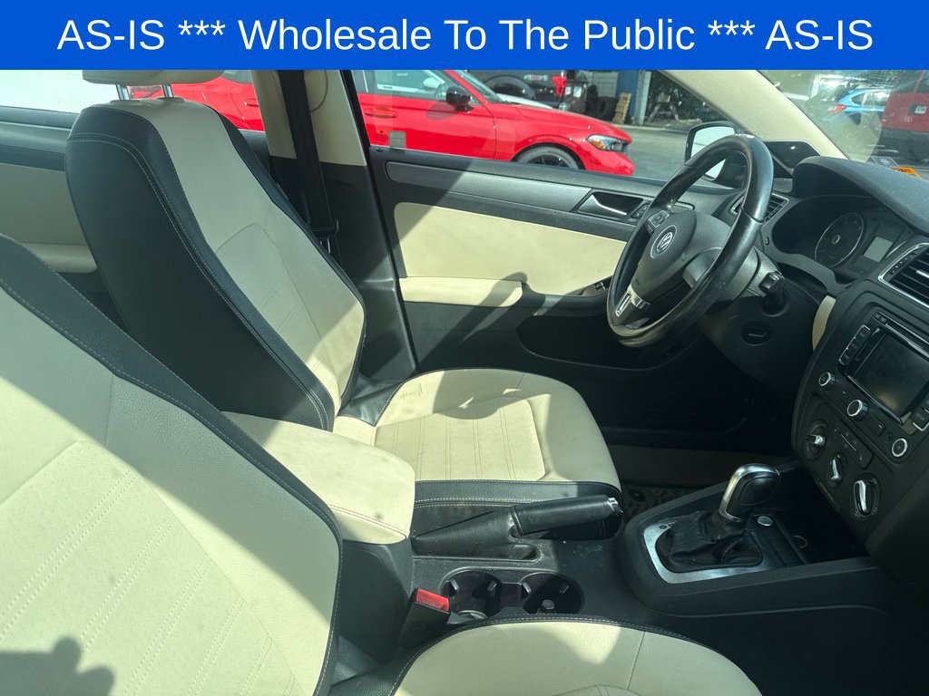 Used 2012 Volkswagen Jetta SEL FWD image 12