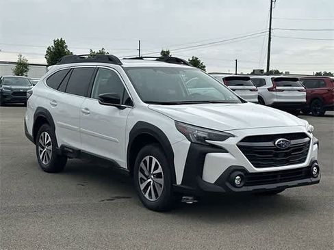 Certified 2025 Subaru Outback Premium image 28