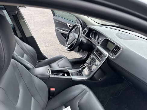 Used 2017 Volvo S60 T5 Inscription w/ Technology Package AWD/4WD image 35