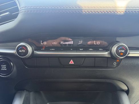 Used 2024 MAZDA MAZDA3 s FWD image 21
