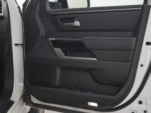 Used 2022 Toyota Tundra Limited AWD/4WD image 11