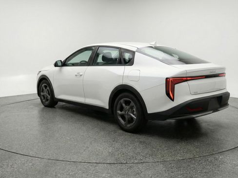 Used 2025 Kia K4 FWD image 5