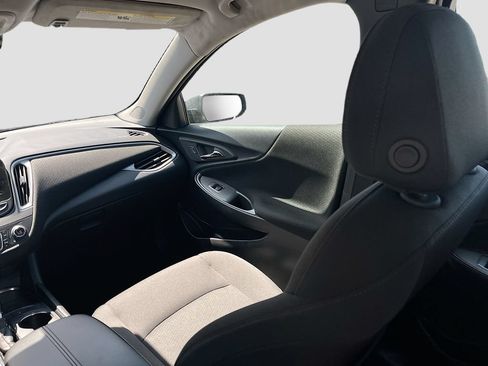Used 2025 Chevrolet Malibu LT FWD image 22