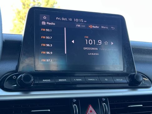 Used 2023 Kia Forte LXS w/ LXS Technology Package image 17