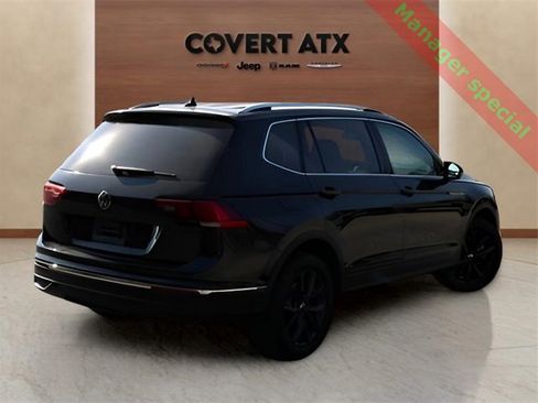 Used 2024 Volkswagen Tiguan SE image 5