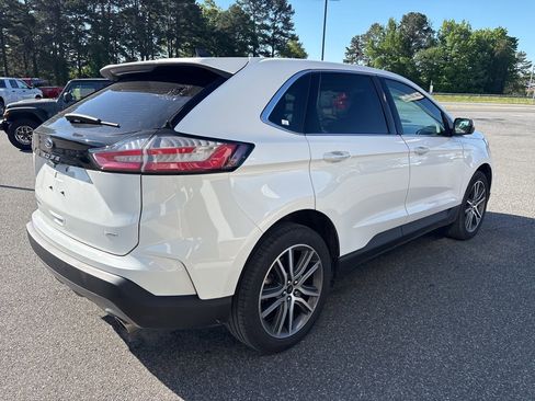 Used 2024 Ford Edge Titanium image 8