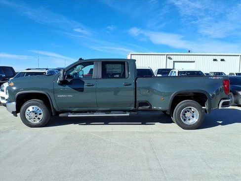 New 2026 Chevrolet Silverado 3500 LT w/ All Star Edition AWD/4WD image 2