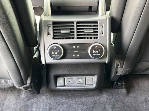 Certified 2025 Land Rover Discovery S AWD/4WD image 18