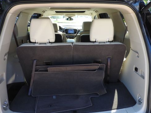 Used 2017 GMC Acadia Denali w/ Technology Package image 13