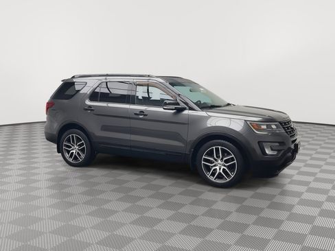 Used 2017 Ford Explorer Sport image 44