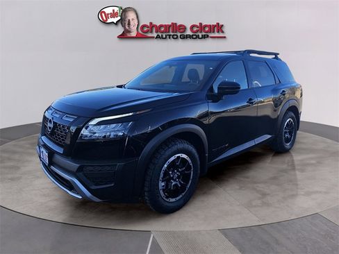 New 2025 Nissan Pathfinder Rock Creek image 2